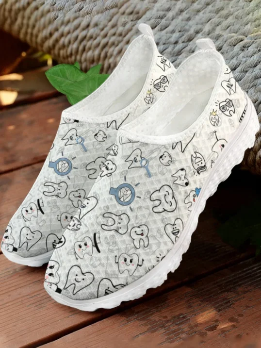 Women'S Fashion Tennis Shoes - 흰색 만화 치아 프린트 메쉬 고품질