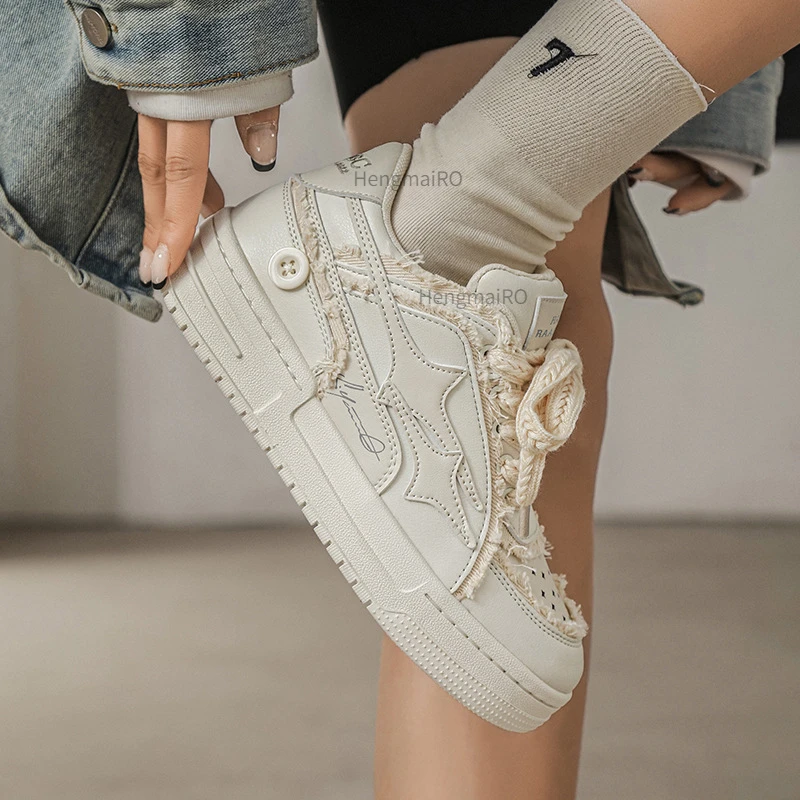여성 스니커즈 남성 레트로 스타 Y2K 화이트 가죽 펑 - Women'S Fashion Tennis Shoes 리뷰 및 가격
